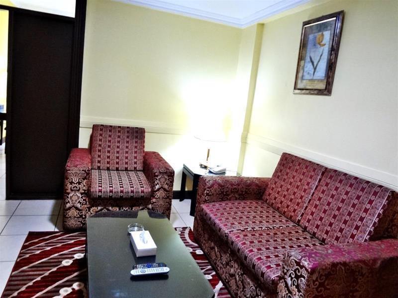 Deebaj Al Khabisi Plaza Aparthotel Dubai Buitenkant foto