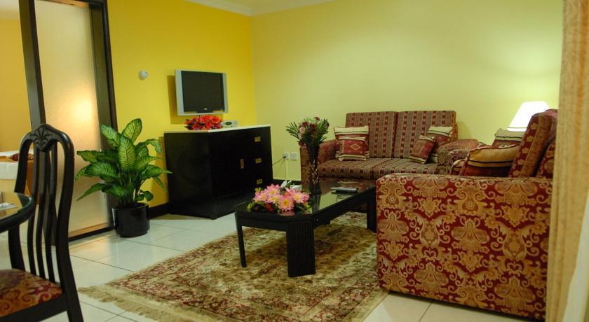 Deebaj Al Khabisi Plaza Aparthotel Dubai Buitenkant foto